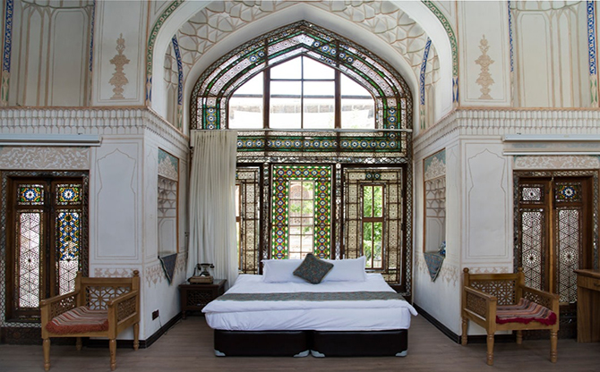 Sonati Tourism Atigh Isfahan