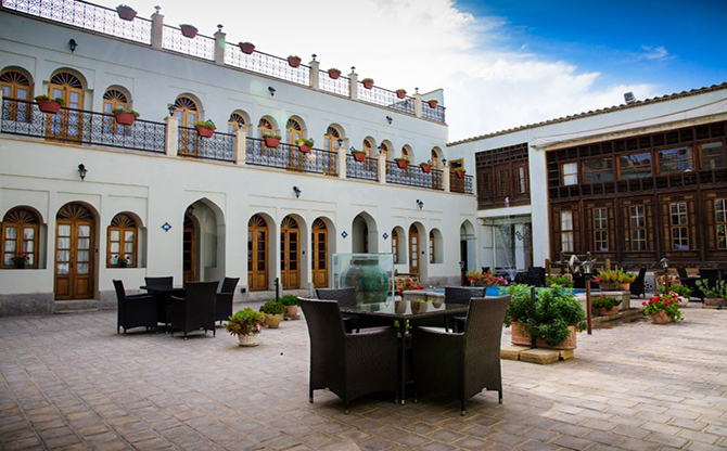 Sonati Tourism Atigh Isfahan