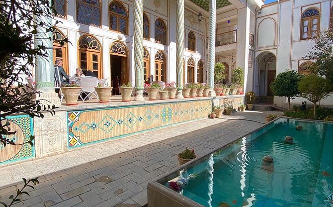 Sonati Khaneh Keshish Isfahan