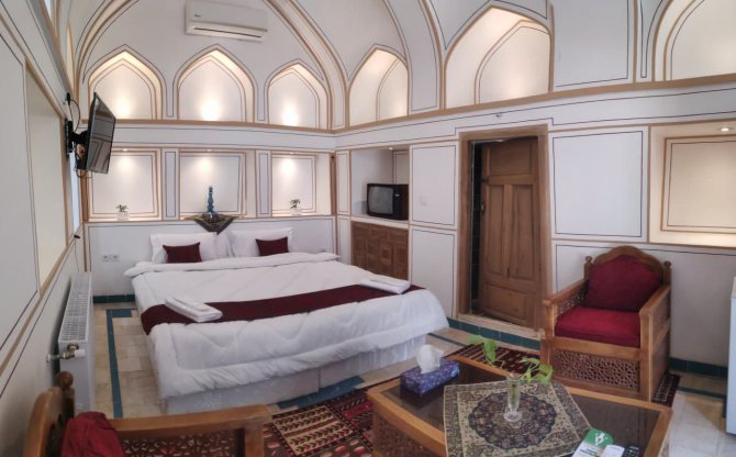 Yas Isfahan