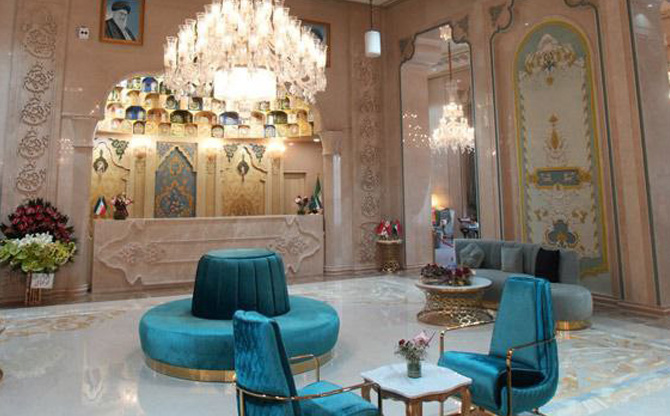 Mojalal Chaharbagh Isfahan