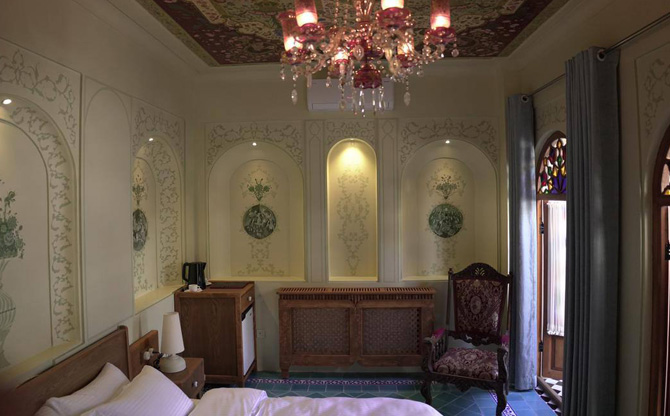 Farhadi Shiraz