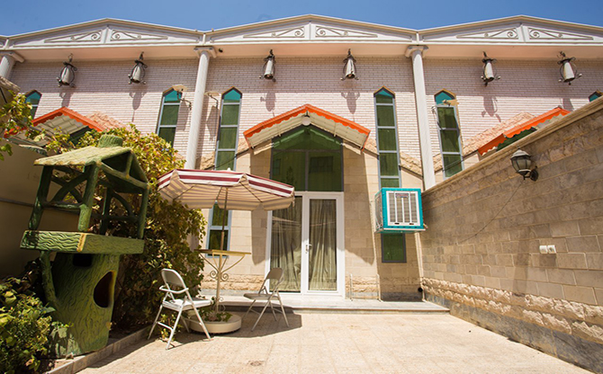 Hakhamaneshian Partak Isfahan