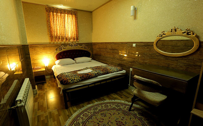 Hakhamaneshian Partak Isfahan